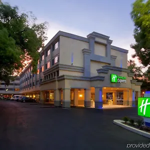 holiday-inn-express-sacramento-convention-center.bestsacramentohotels.com/